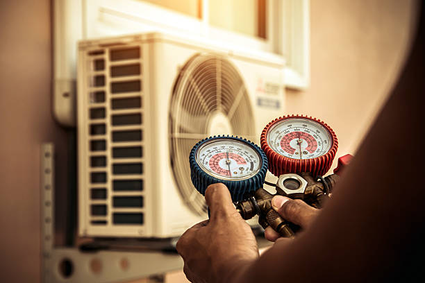 Professional Air Conditioning Service technician working in Playa Del Rey, CA